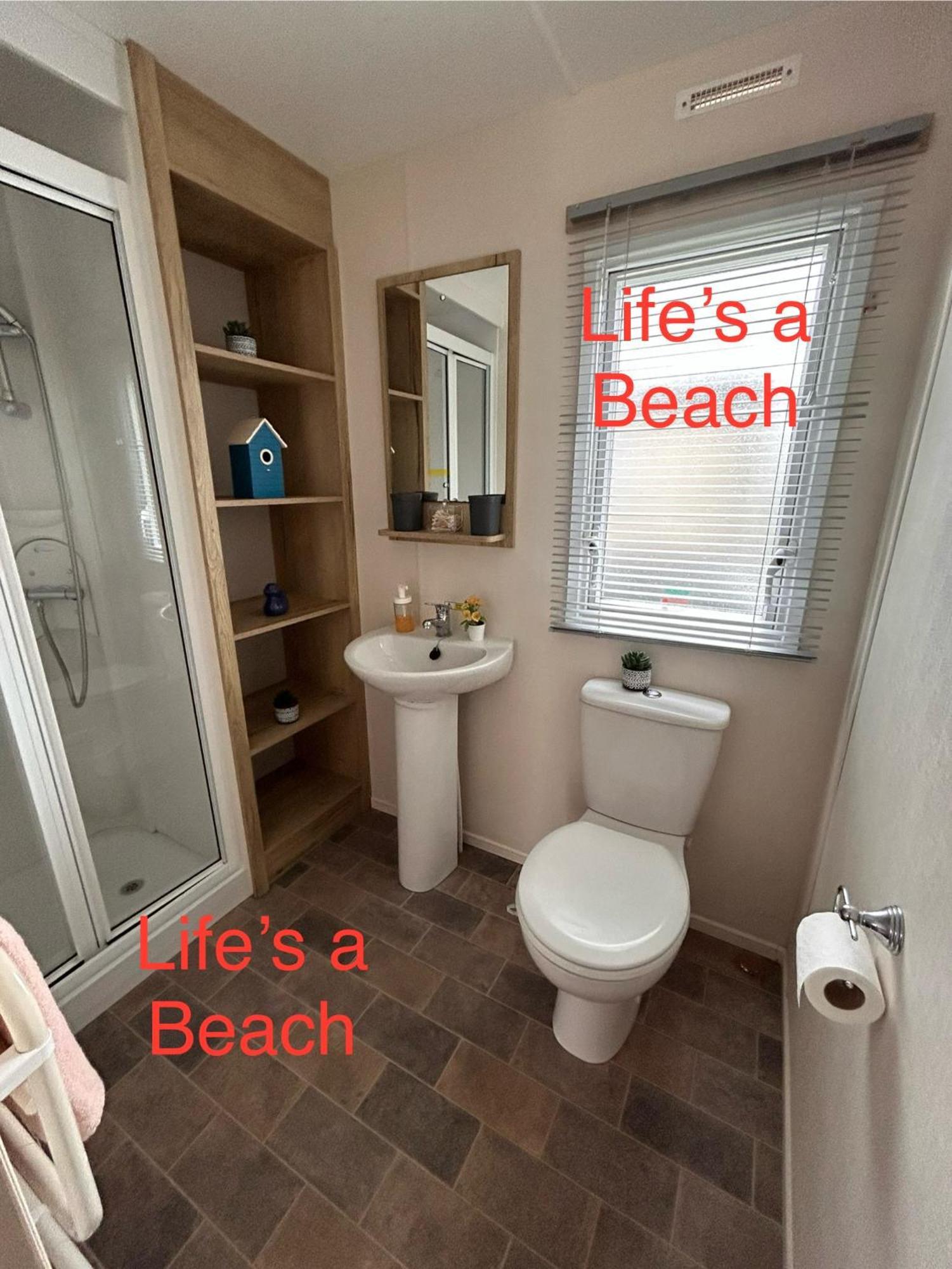 Lifes A Beach On Presthaven Sands Prestatyn Exterior photo