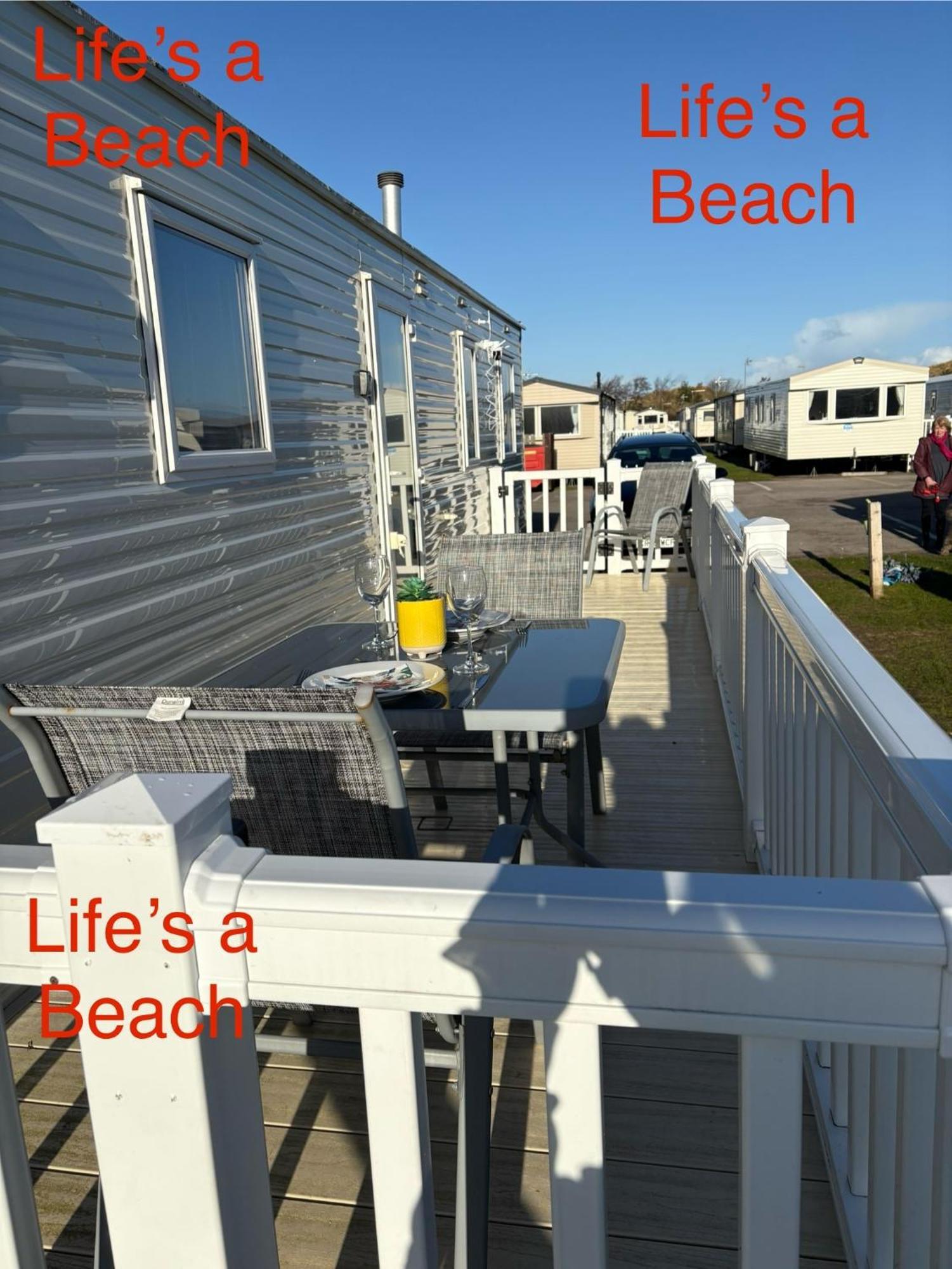 Lifes A Beach On Presthaven Sands Prestatyn Exterior photo
